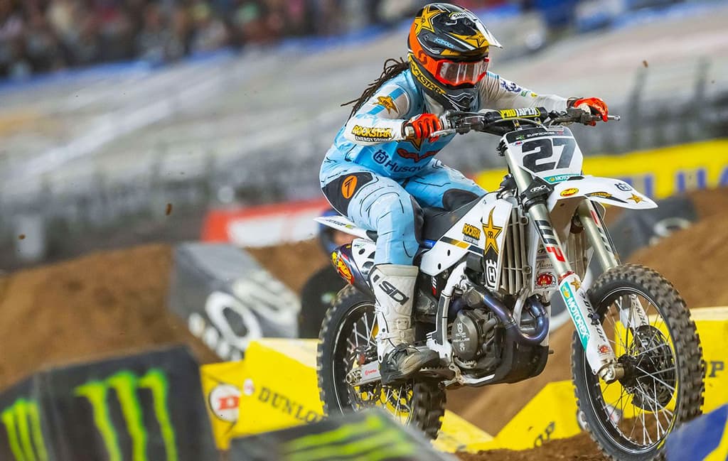 Stewart Wins SX1 Race One image
