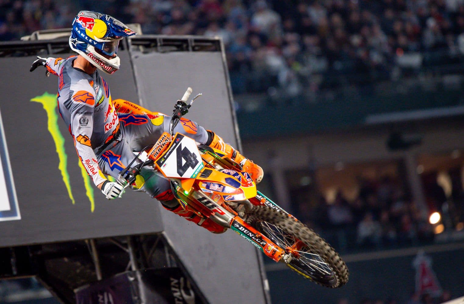 Sexton and Smith Win