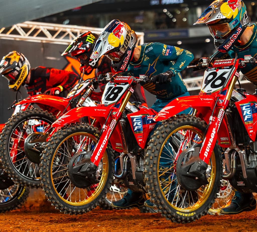 Aussies On The World Scene image