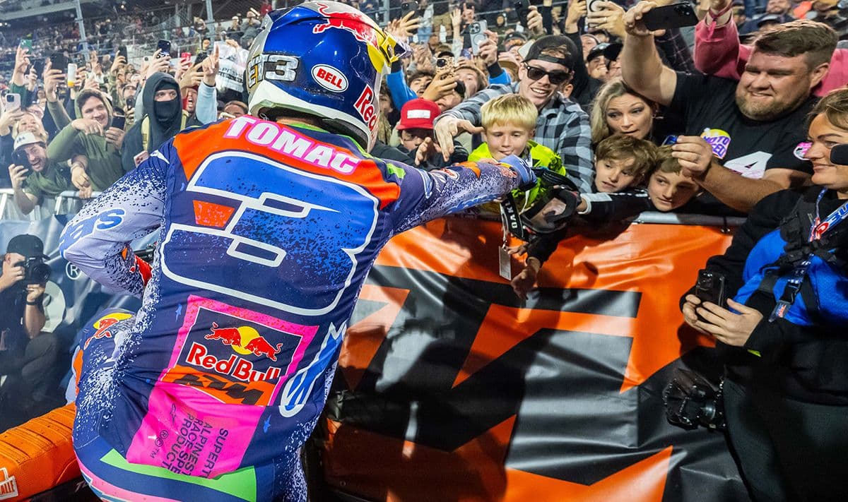 RC and RV on Daytona