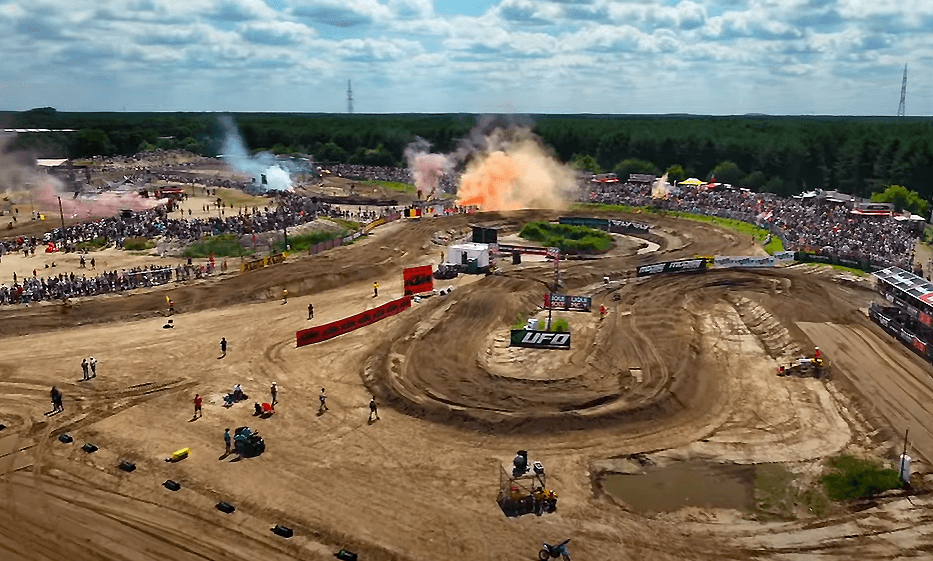 Lommel - A Family Affair