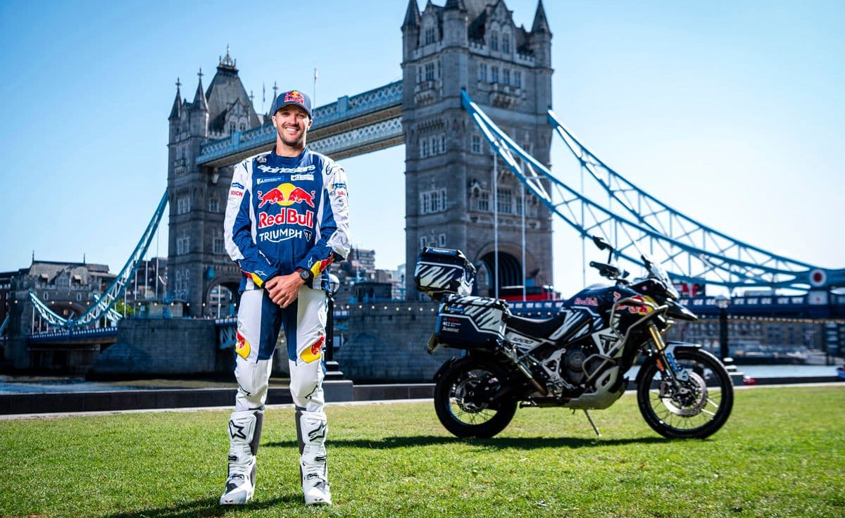 Sunderland - Around The World