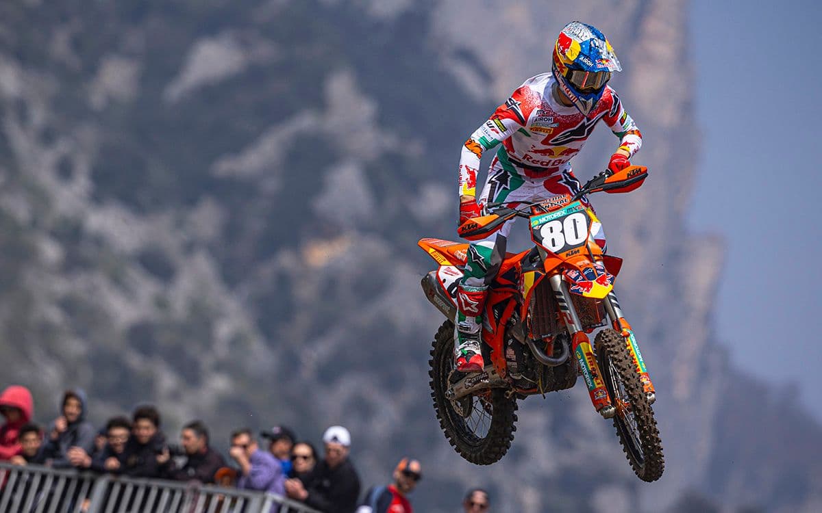 Adamo Wins At Home - Arco