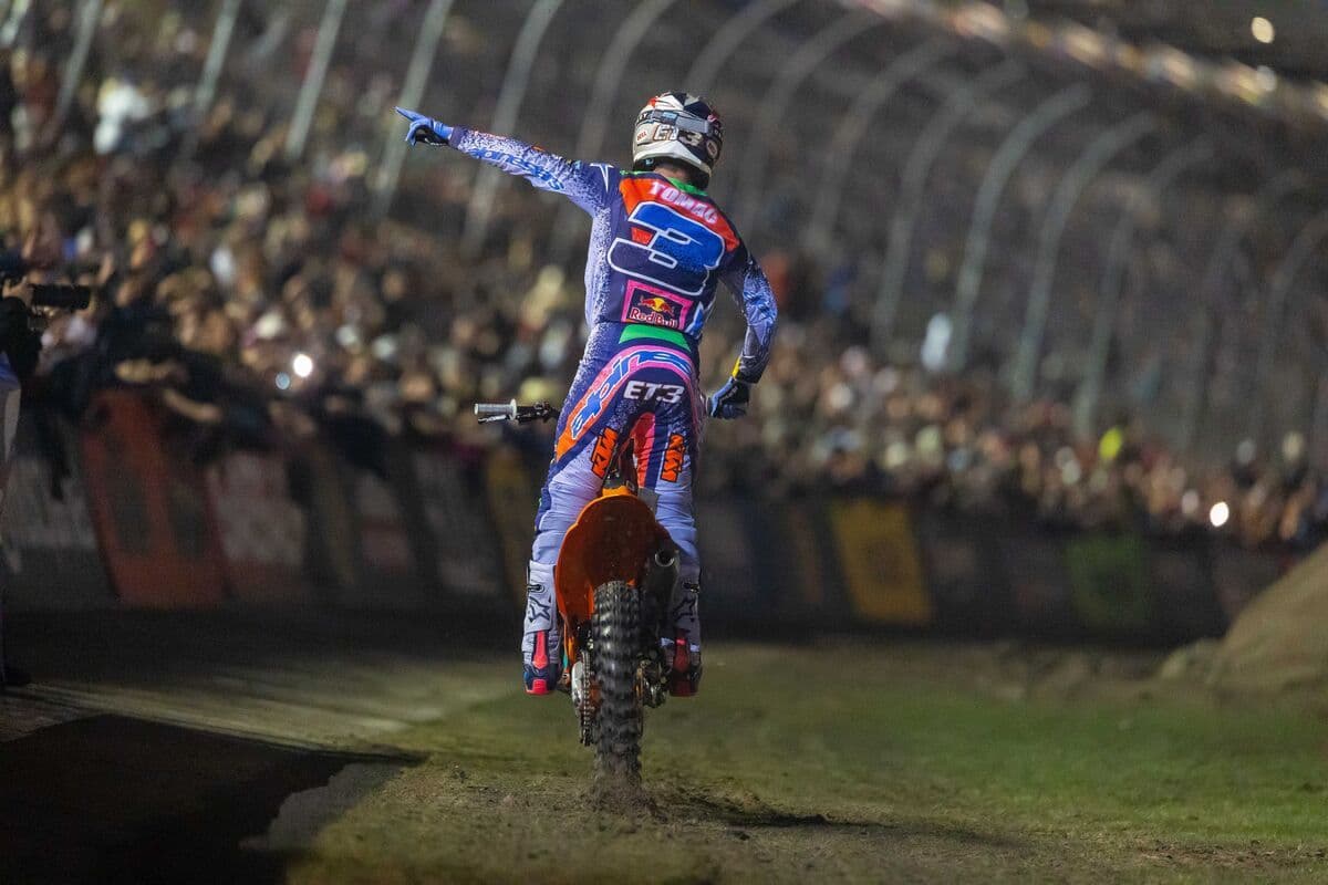 Dirt Shark and Daytona image