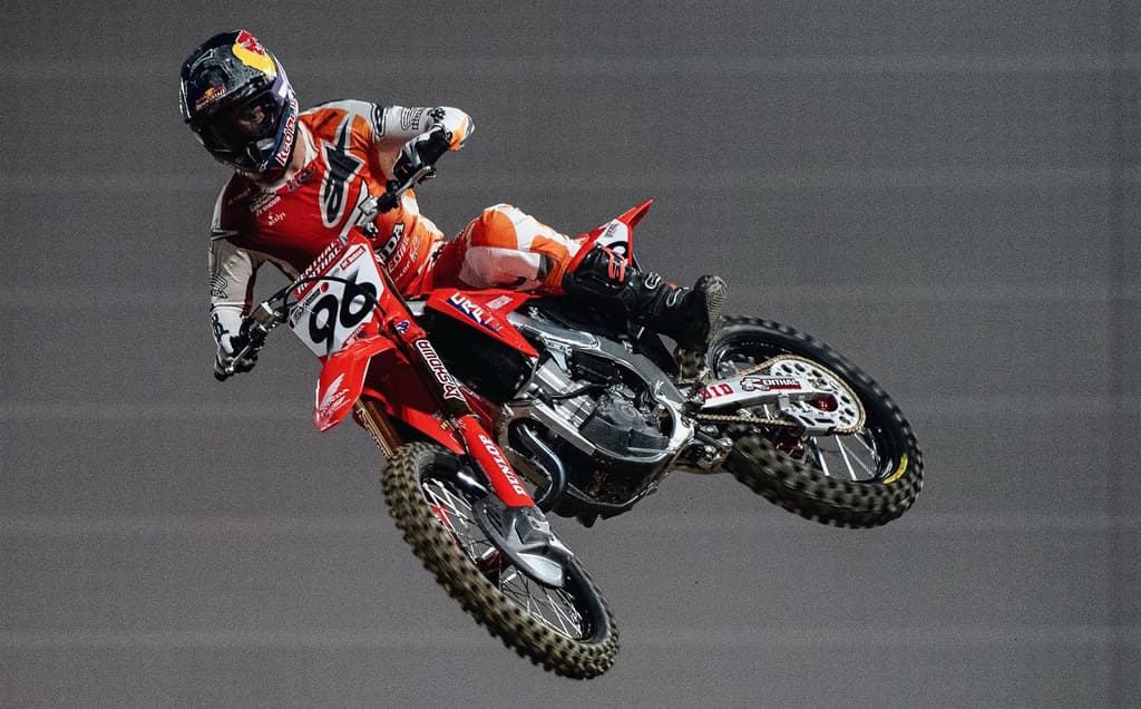 Hunter Quickest - Jett Crashed image