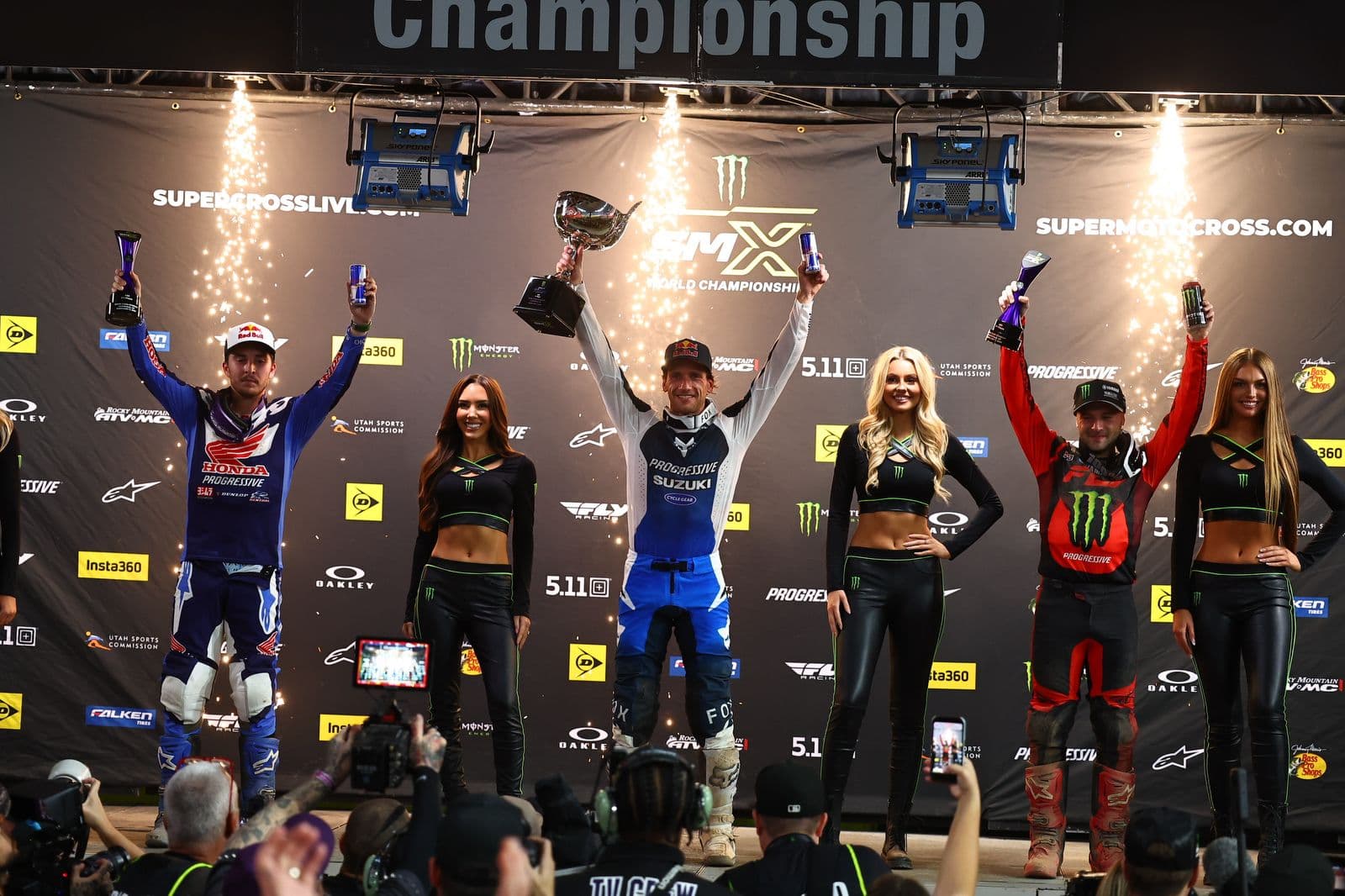 Glendale - Interviews image