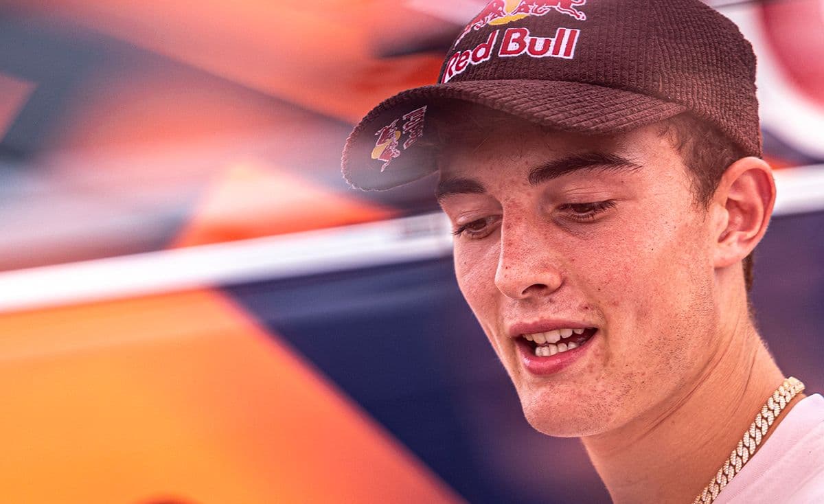 Coenen Takes Moto One