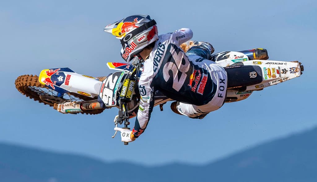 Everts Wins Moto One image