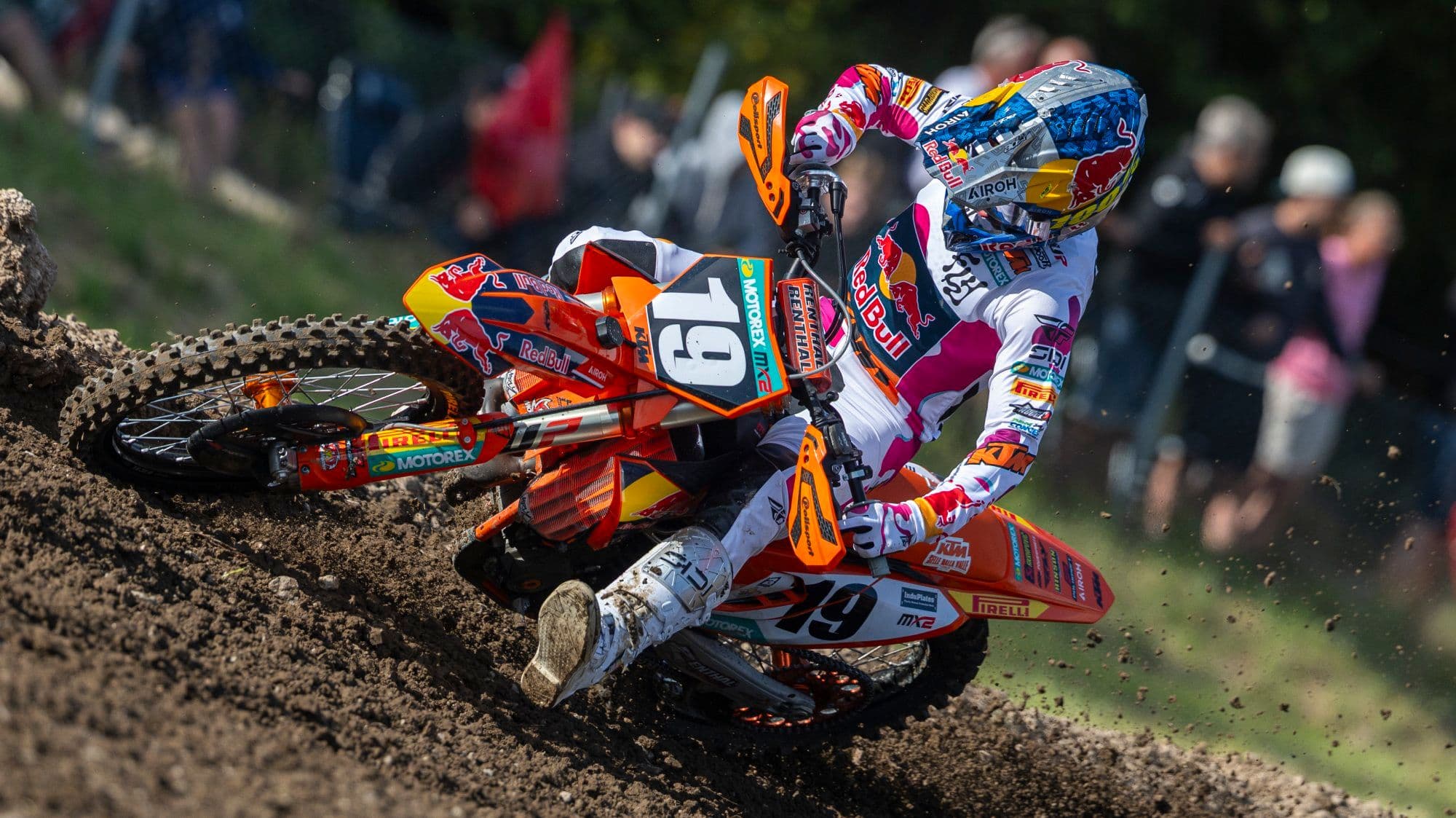 Coenen Takes Moto One