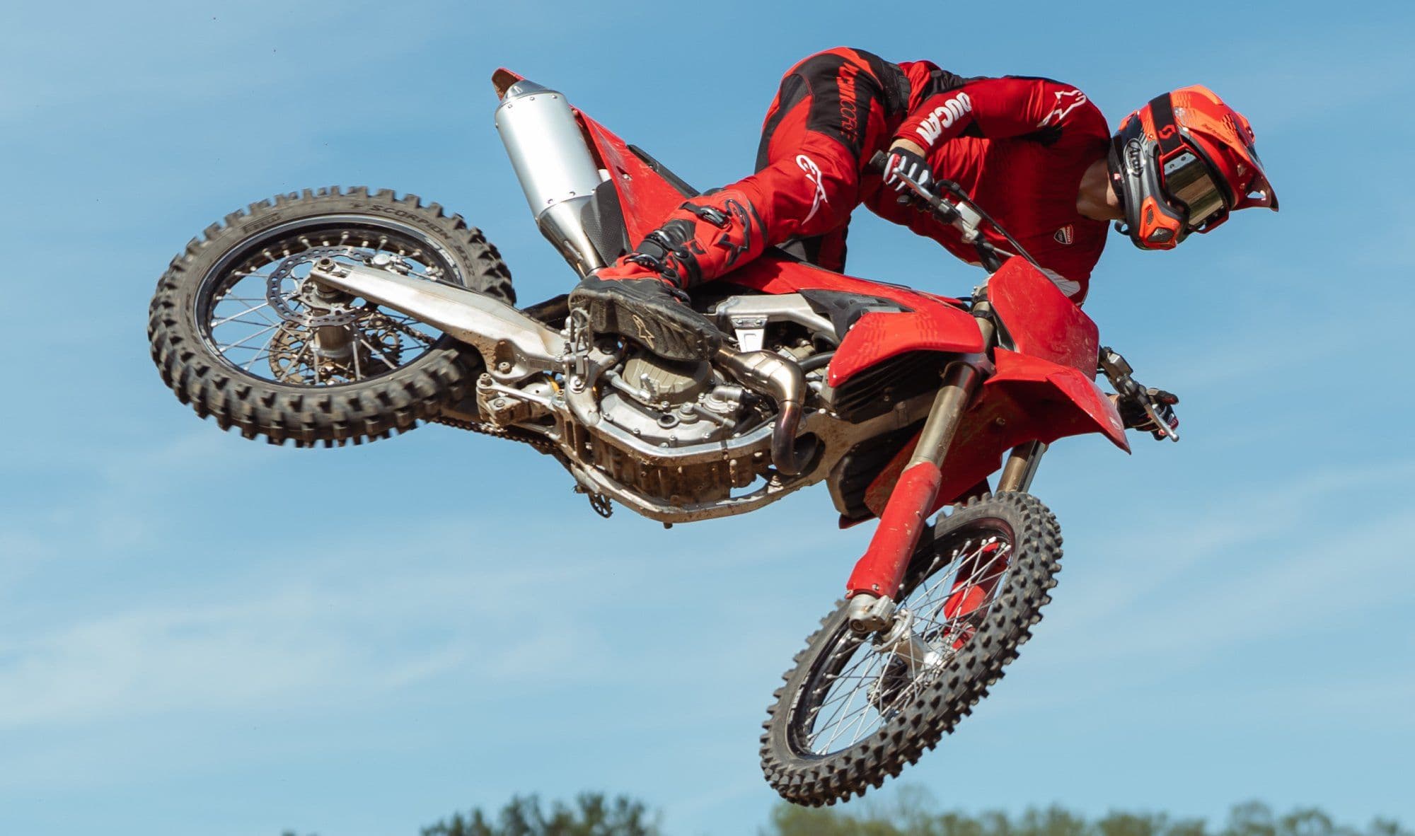 Desmo450 MX - 2027
