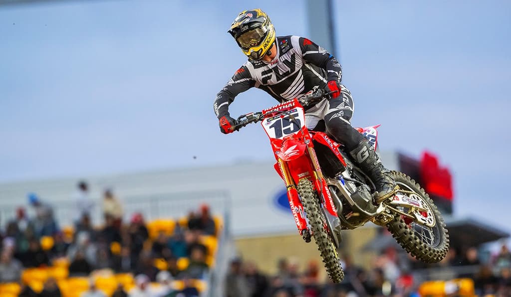 Wilson Wins Final 1 image