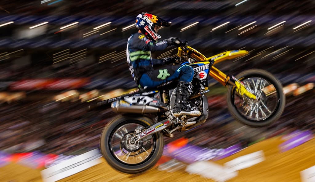 Roczen Wins in NZ image