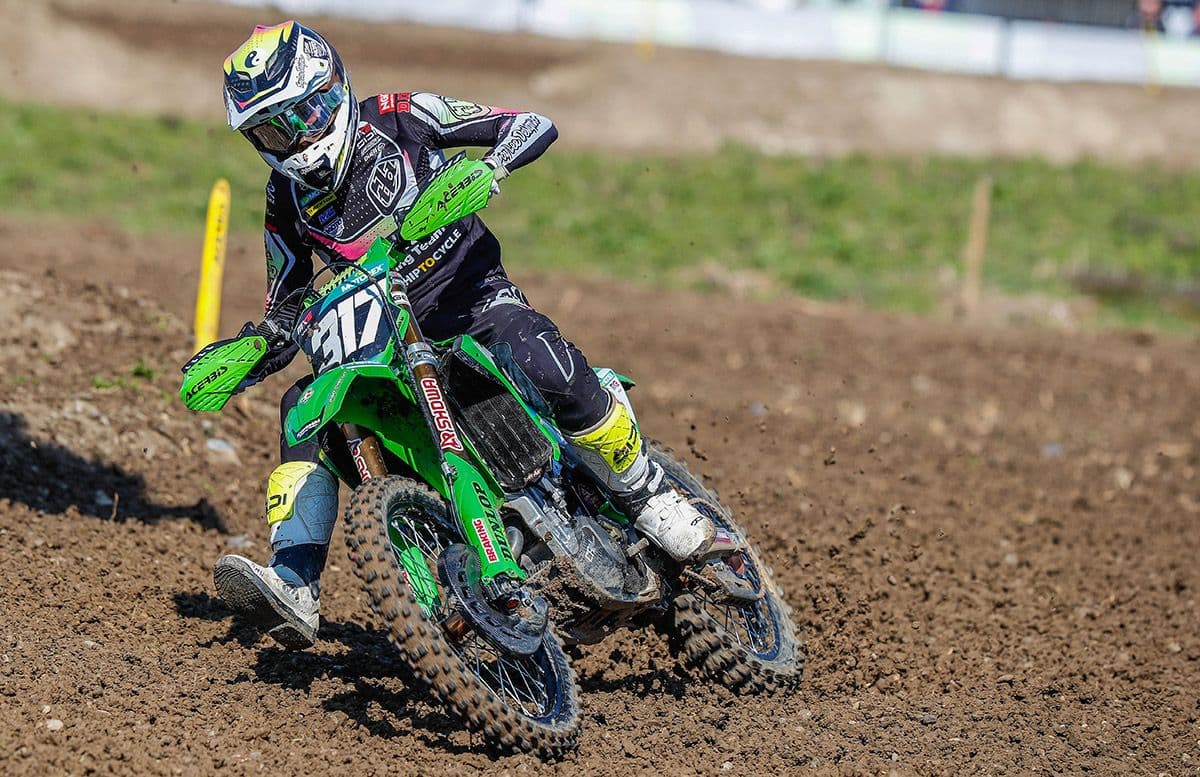 Valin In Switzerland - Chain Reaction