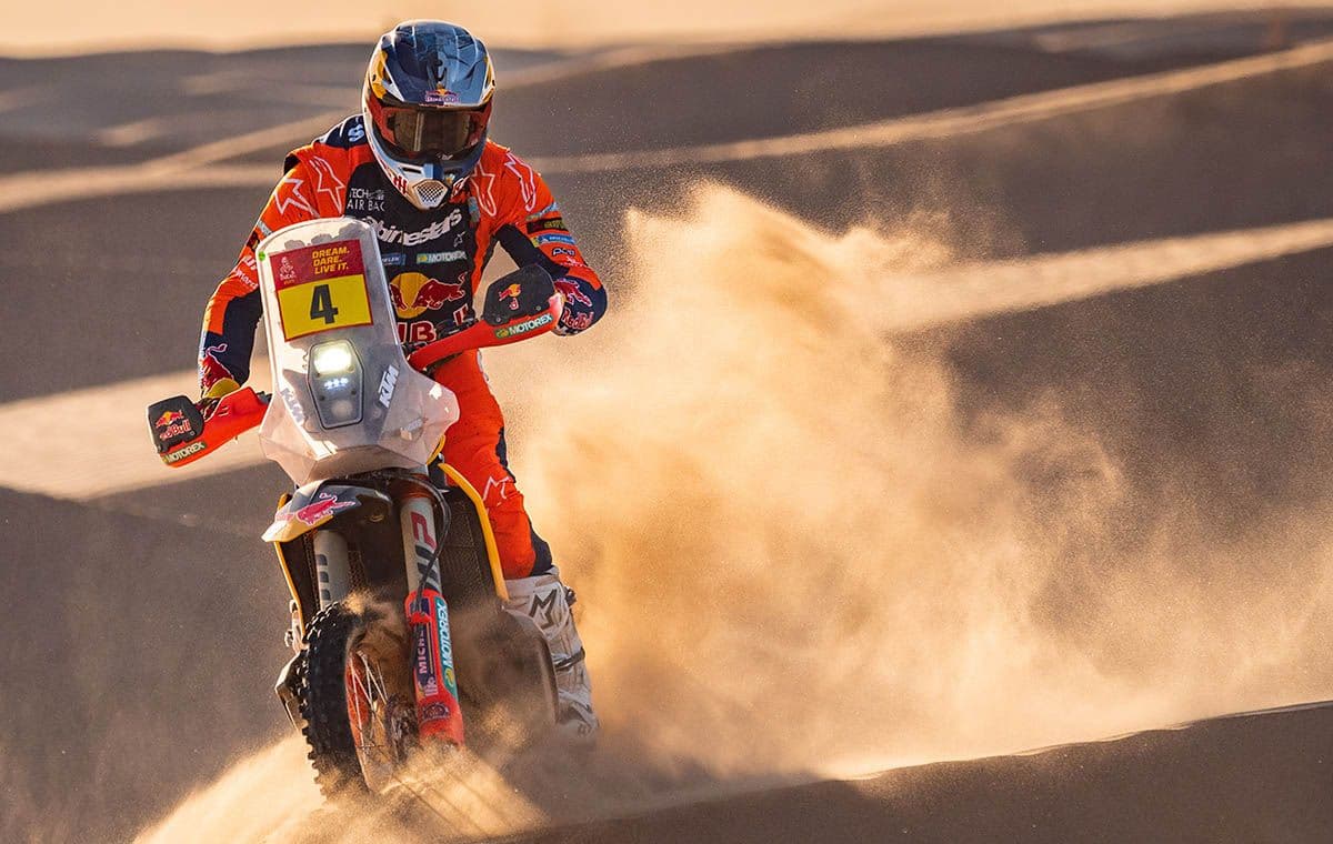 Sanders In Control - Dakar
