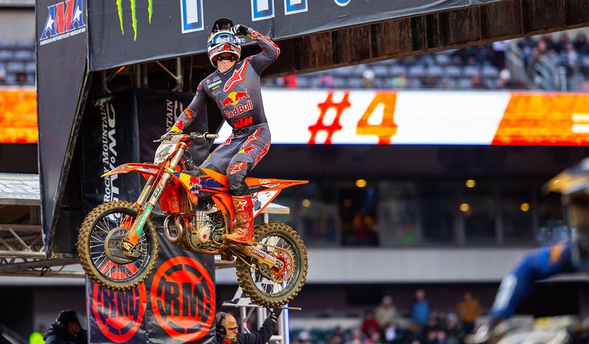 Chase Sexton - Chasing Webb