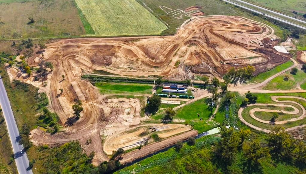 South African - The Track image