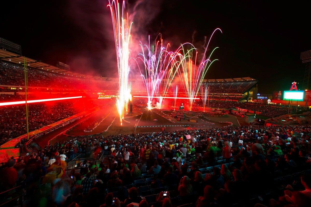 AMA SX - Saturday Is Race Day