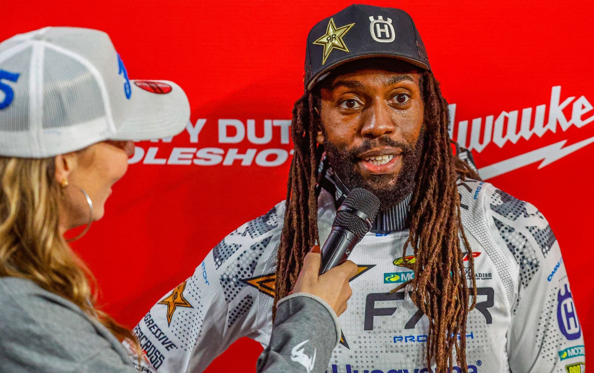 Stewart Unbeatable in Paris